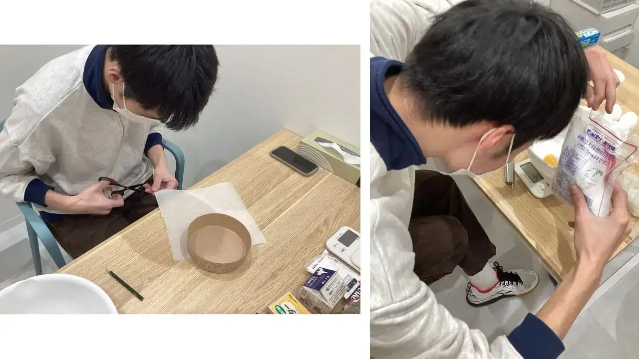 チャレンジドジムでのお菓子作りの場面。本人の「やりたいこと」を、生活の中で実践していきます。